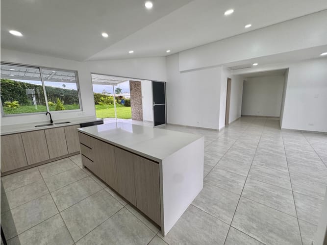 Casa de 5 alcobas en venta en Vía El Caimo, Armenia, 270 m² · foto 19 de 24