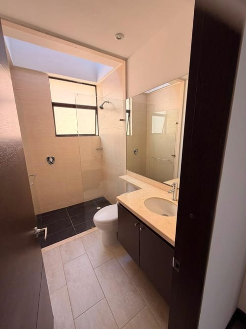Casa de 5 alcobas en arriendo en Cr El Bosque, Chía, 253 m² · foto 5 de 10