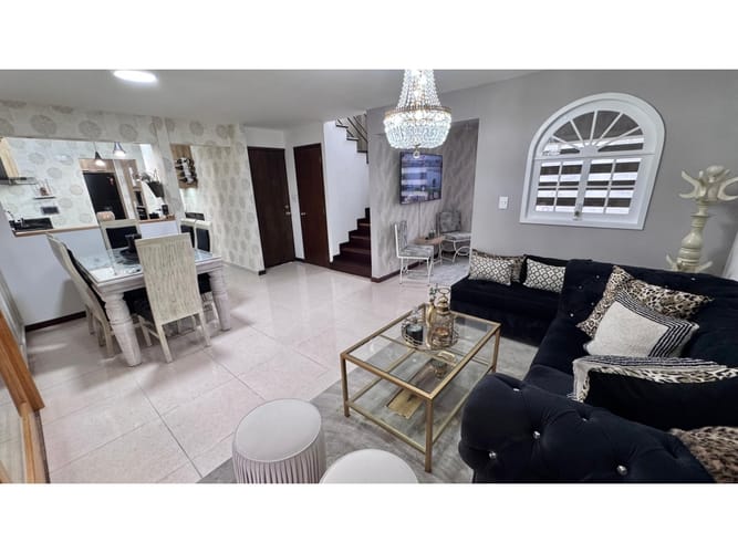 Casa de 3 alcobas en venta en Norte De Armenia, Armenia, 175 m² · foto 2 de 24