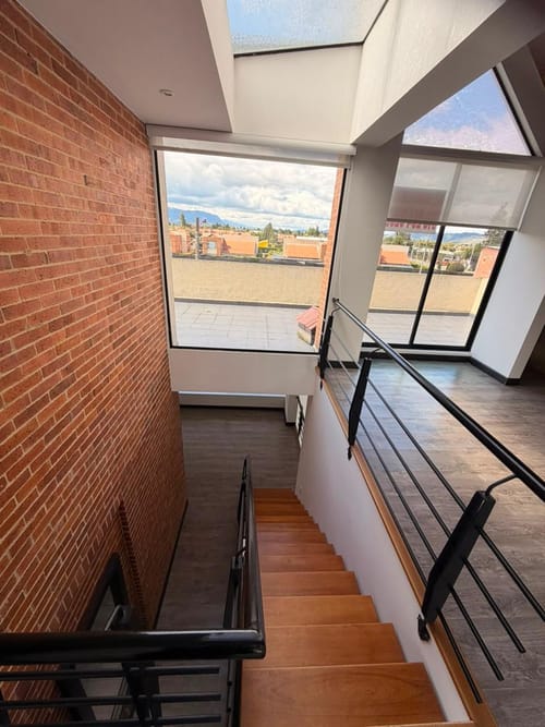 Casa de 5 alcobas en arriendo en Cr El Bosque, Chía, 253 m² · foto 6 de 10