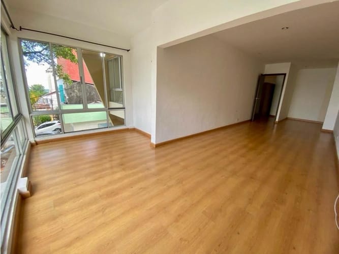 Casa de 4 alcobas en venta en Norte De Armenia, Armenia, 495 m² · foto 11 de 19