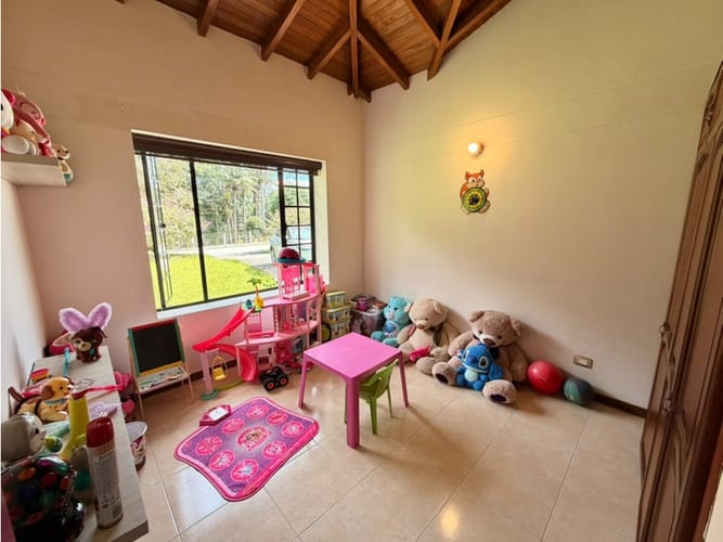 Casa de 4 alcobas en venta en Via Circasia, Armenia, 427 m² · foto 24 de 24