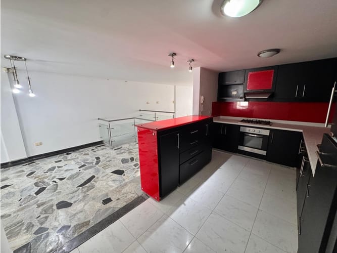 Casa de 4 alcobas en venta en Los Profesionales, Armenia, 237 m² · foto 9 de 24