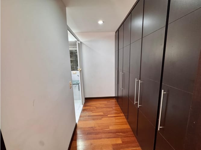 Casa de 4 alcobas en venta en Los Profesionales, Armenia, 237 m² · foto 13 de 24