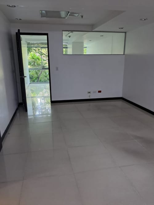 Oficina en arriendo en La Pradera, Envigado, 152 m² · foto 7 de 17