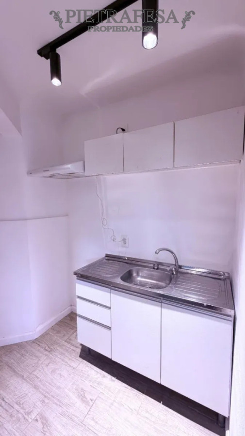 Casa en alquiler, 2 dormitorios, 1baño. Malvin. · Foto 10