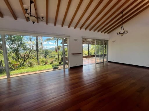 Casa de 4 alcobas en venta en El Tablazo, Rionegro, 426 m² · foto 16 de 24