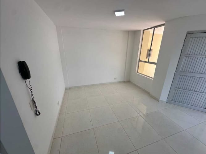 Casa de 3 alcobas en venta en Avenida Centenario, Armenia, 130 m² · foto 3 de 13
