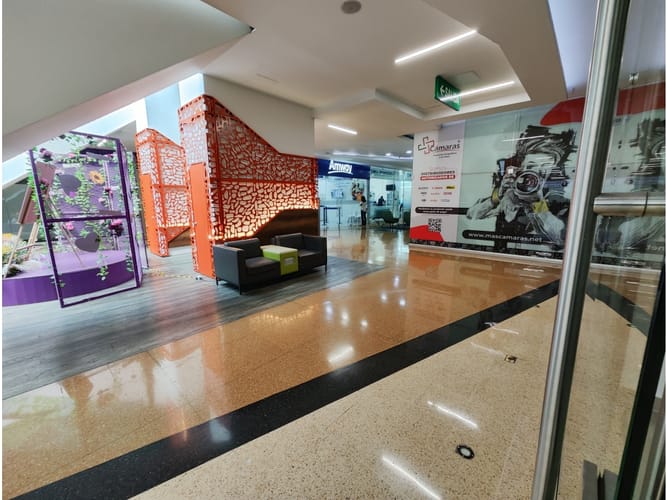 Local en venta en El Poblado, Medellín, 51 m² · foto 5 de 11