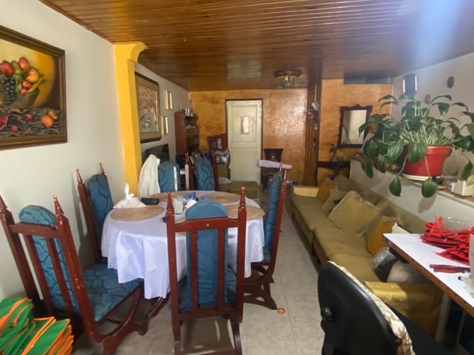 Casa de 4 alcobas en venta en Jorge Eliecer Gaitan, Bogotá, 183 m² · foto 4 de 24