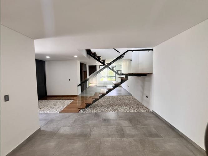 Casa de 6 alcobas en venta en Las Mercedes, Jamundí, 300 m² · foto 4 de 24