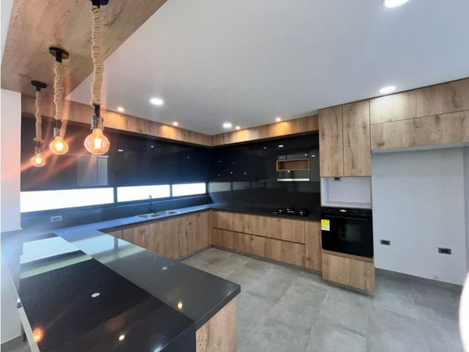 Casa de 6 alcobas en venta en Las Mercedes, Jamundí, 300 m² · foto 5 de 24