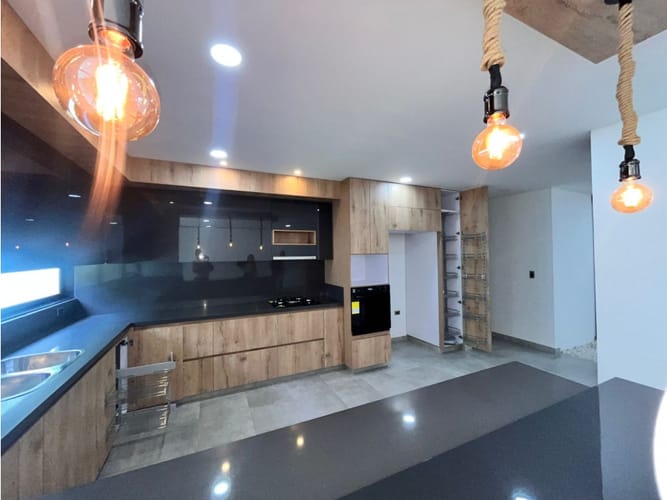 Casa de 6 alcobas en venta en Las Mercedes, Jamundí, 300 m² · foto 8 de 24
