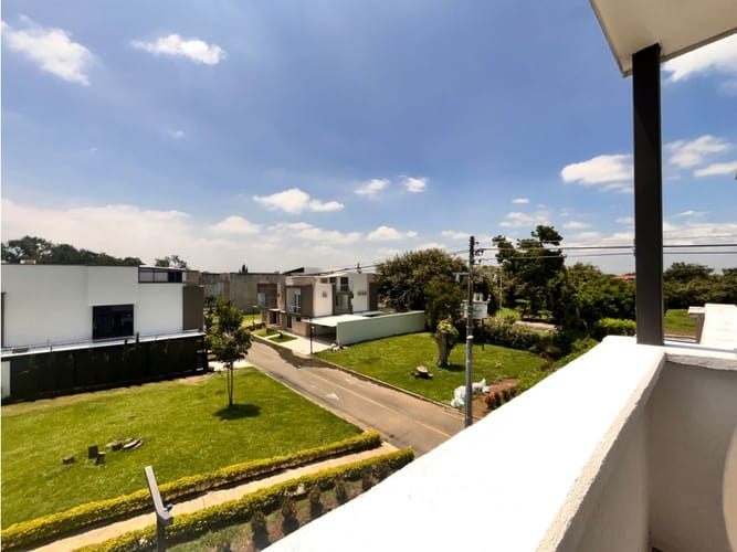 Casa de 6 alcobas en venta en Las Mercedes, Jamundí, 300 m² · foto 16 de 24