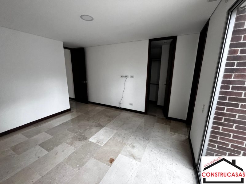 Apartamento en arriendo en Laureles, Medellín · foto 9 de 24