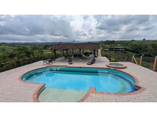 Finca en arriendo en La Estrella La Palm, Pereira, 2000 m² · foto 2 de 24