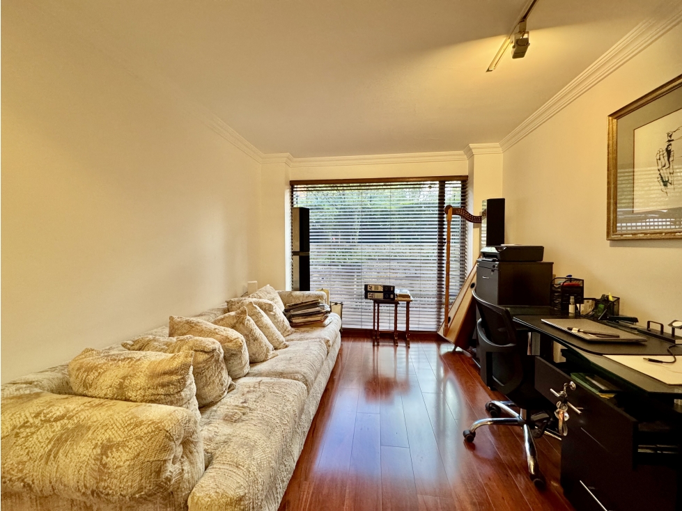 Apartamento en venta en Los Rosales, Bogotá · foto 6 de 24