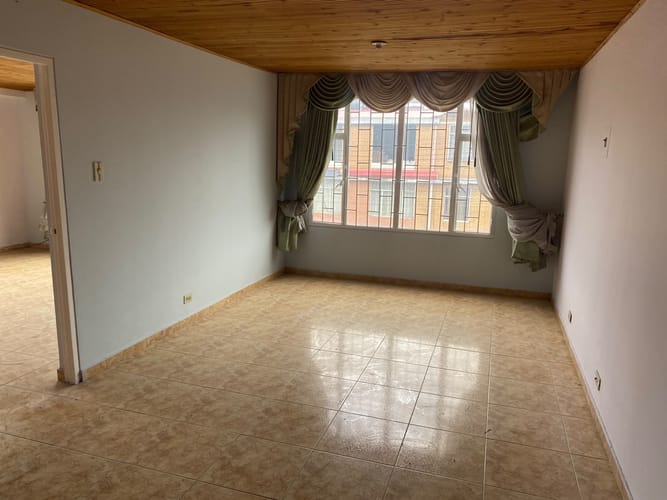 Casa de 8 alcobas en venta en Quiroga, Bogotá, 390 m² · foto 12 de 24