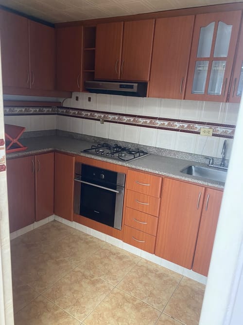 Casa de 8 alcobas en venta en Quiroga, Bogotá, 390 m² · foto 9 de 24