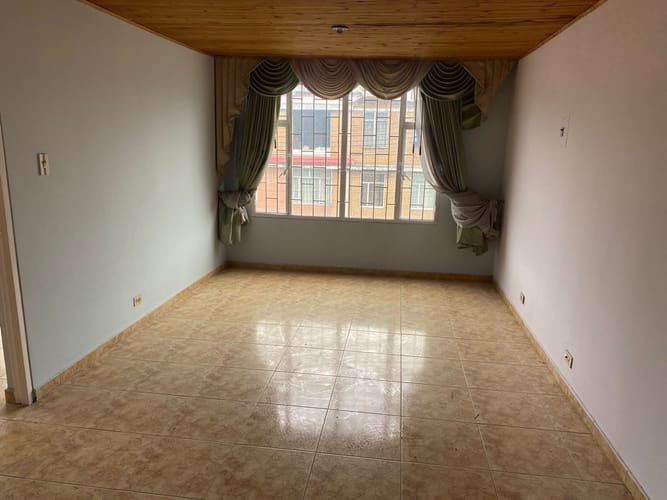 Casa de 8 alcobas en venta en Quiroga, Bogotá, 390 m² · foto 18 de 24