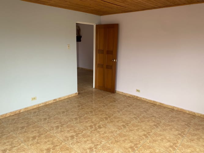 Casa de 8 alcobas en venta en Quiroga, Bogotá, 390 m² · foto 14 de 24