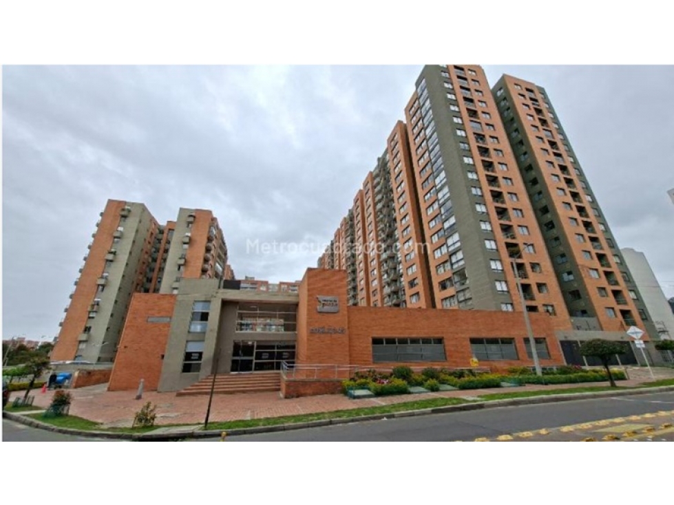 Apartamento en venta en Alameda, Bogotá · foto 2 de 24