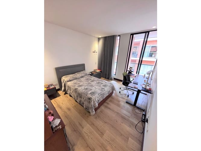 Apartamento de 3 alcobas en arriendo en Chicó Navarra, Bogotá, 247 m² · foto 14 de 23