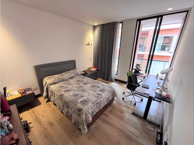 Apartamento de 3 alcobas en arriendo en Chicó Navarra, Bogotá, 247 m² · foto 15 de 23