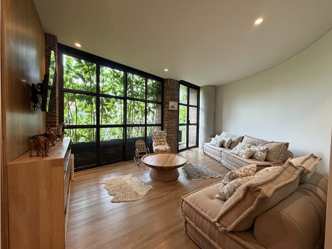 Apartamento de 3 alcobas en venta en Las Lomas No.1, Medellín, 275 m² · foto 14 de 17