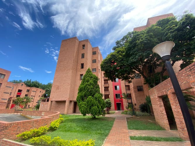 Apartamento de 4 alcobas en venta en Ciudad Universitaria, Cali, 130 m² · foto 3 de 21