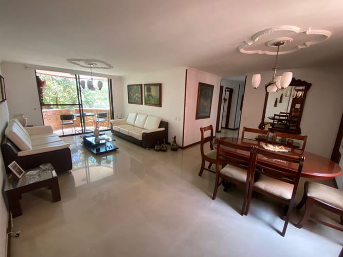 Apartamento de 4 alcobas en venta en Ciudad Universitaria, Cali, 130 m² · foto 4 de 21