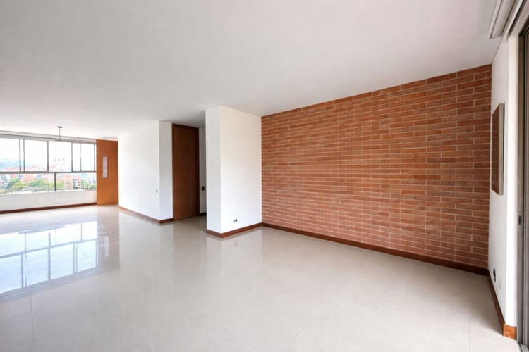 Apartamento de 3 alcobas en venta en El Tesoro, Medellín, 195 m² · foto 3 de 10