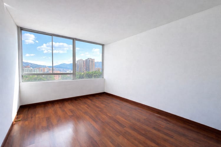 Apartamento de 3 alcobas en venta en El Tesoro, Medellín, 195 m² · foto 9 de 10