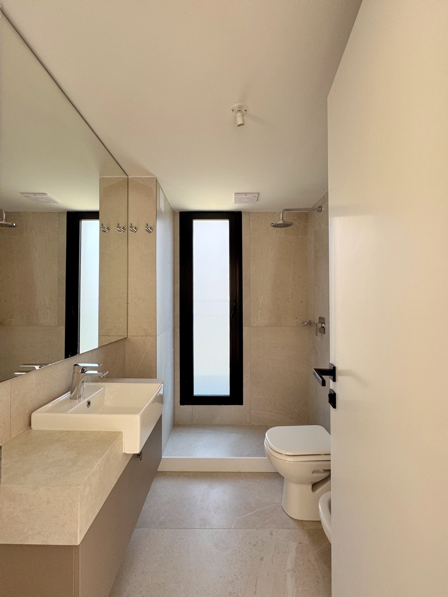 Apartamento De 2 Dormitorios En Alquiler - Unidad 401A - Costanera Village · Foto 4