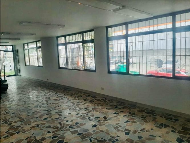 Local en arriendo en Fundadores, Armenia, 150 m² · foto 2 de 7