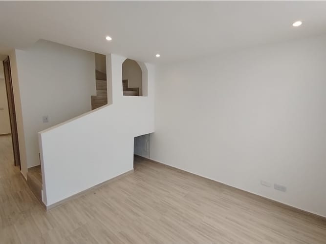 Casa de 4 alcobas en venta en Ciudad Sabana, Mosquera, 90 m² · foto 3 de 14