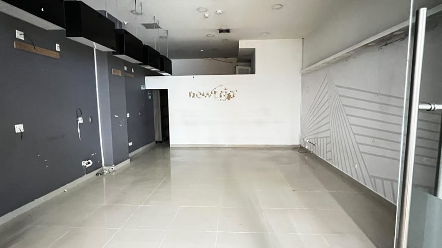 Local en venta en San Diego, Medellín, 51 m² · foto 2 de 10