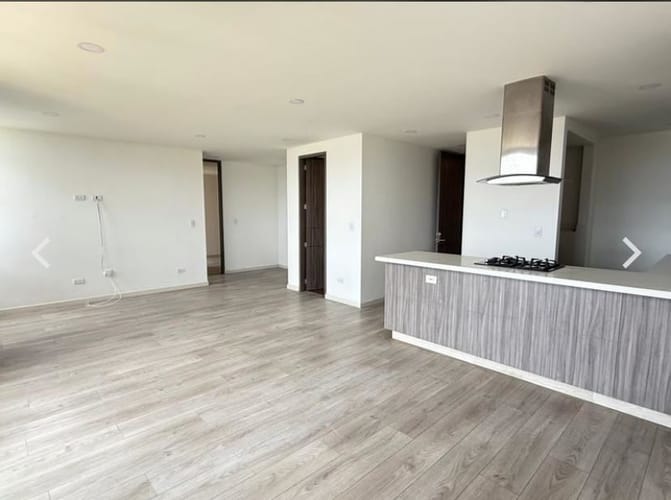Apartamento de 2 alcobas en venta en Bachue, Chía, 77 m² · foto 3 de 24