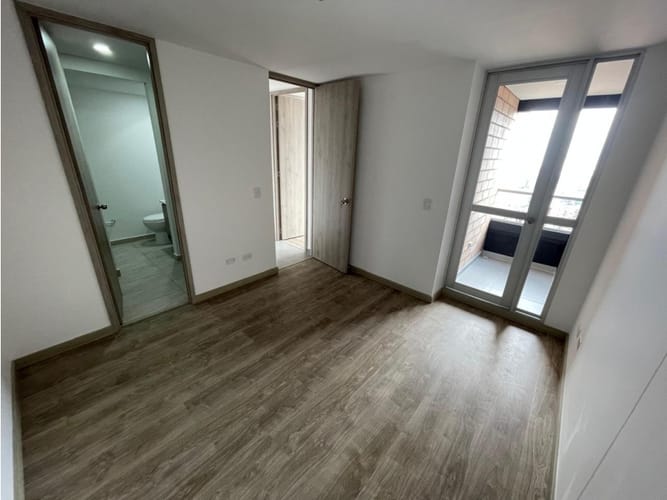 Apartamento de 3 alcobas en venta en La Barquereña, Sabaneta, 76 m² · foto 4 de 10