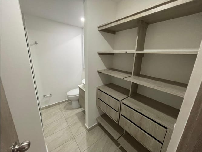 Apartamento de 3 alcobas en venta en La Barquereña, Sabaneta, 76 m² · foto 6 de 10
