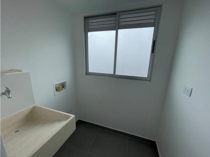 Apartamento de 3 alcobas en venta en La Barquereña, Sabaneta, 76 m² · foto 7 de 10