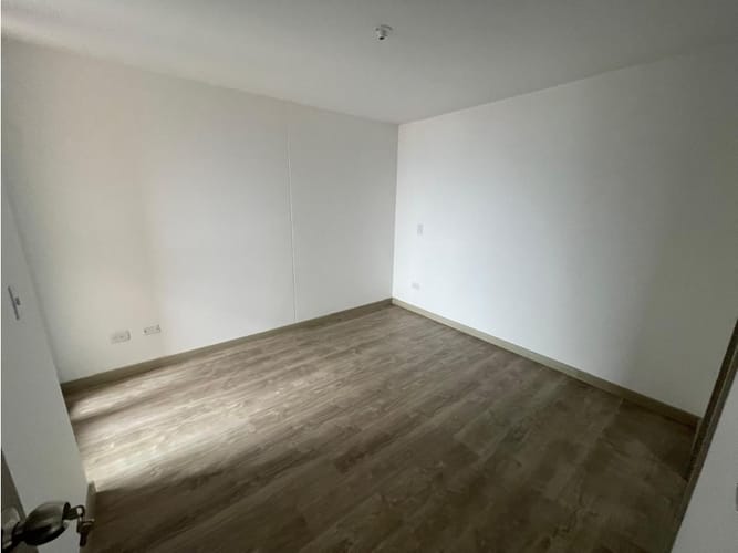 Apartamento de 3 alcobas en venta en La Barquereña, Sabaneta, 76 m² · foto 9 de 10