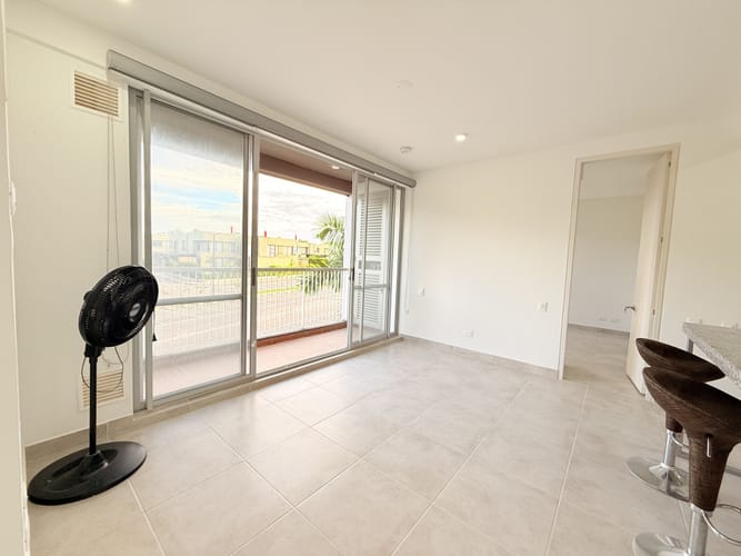 Apartamento de 3 alcobas en arriendo en Las Palmas, Ricaurte, 67 m² · foto 4 de 21