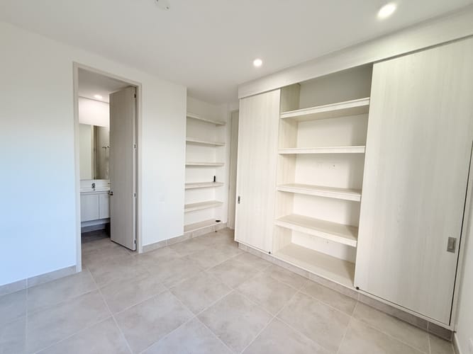 Apartamento de 3 alcobas en arriendo en Las Palmas, Ricaurte, 67 m² · foto 13 de 21