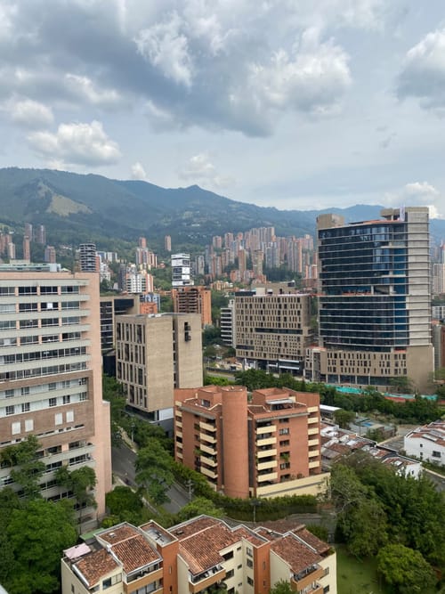 Apartamento de 3 alcobas en venta en Castropol, Medellín, 119 m² · foto 9 de 13