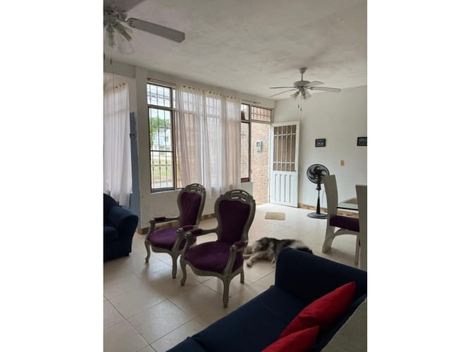 Casa de 4 alcobas en venta en Ricaurte, 196 m² · foto 5 de 20