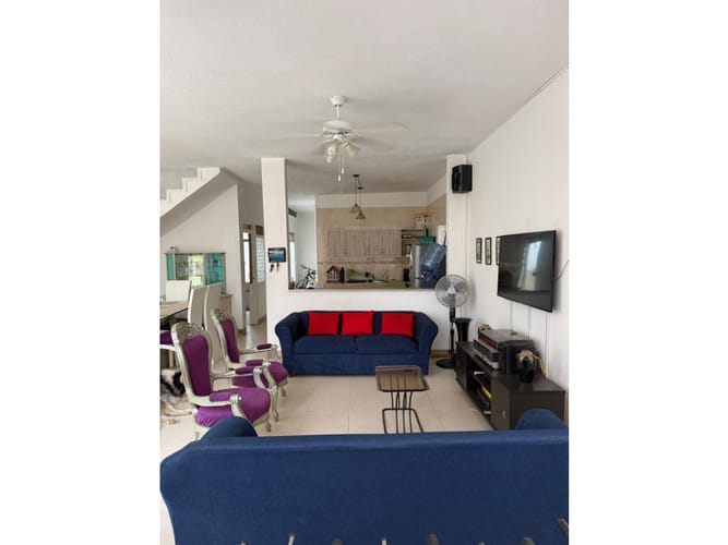 Casa de 4 alcobas en venta en Ricaurte, 196 m² · foto 7 de 20