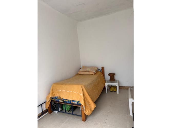 Casa de 4 alcobas en venta en Ricaurte, 196 m² · foto 10 de 20