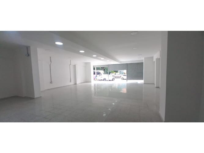 Local en arriendo en Belén, Medellín, 200 m² · foto 4 de 8