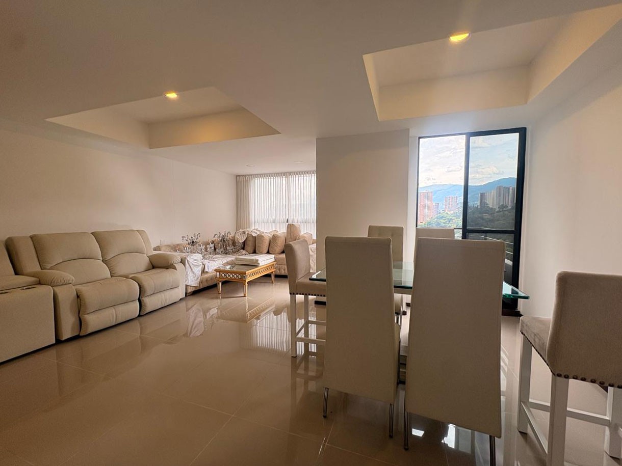 Apartamento en arriendo en Vereda La Doctora, Sabaneta · foto 3 de 11